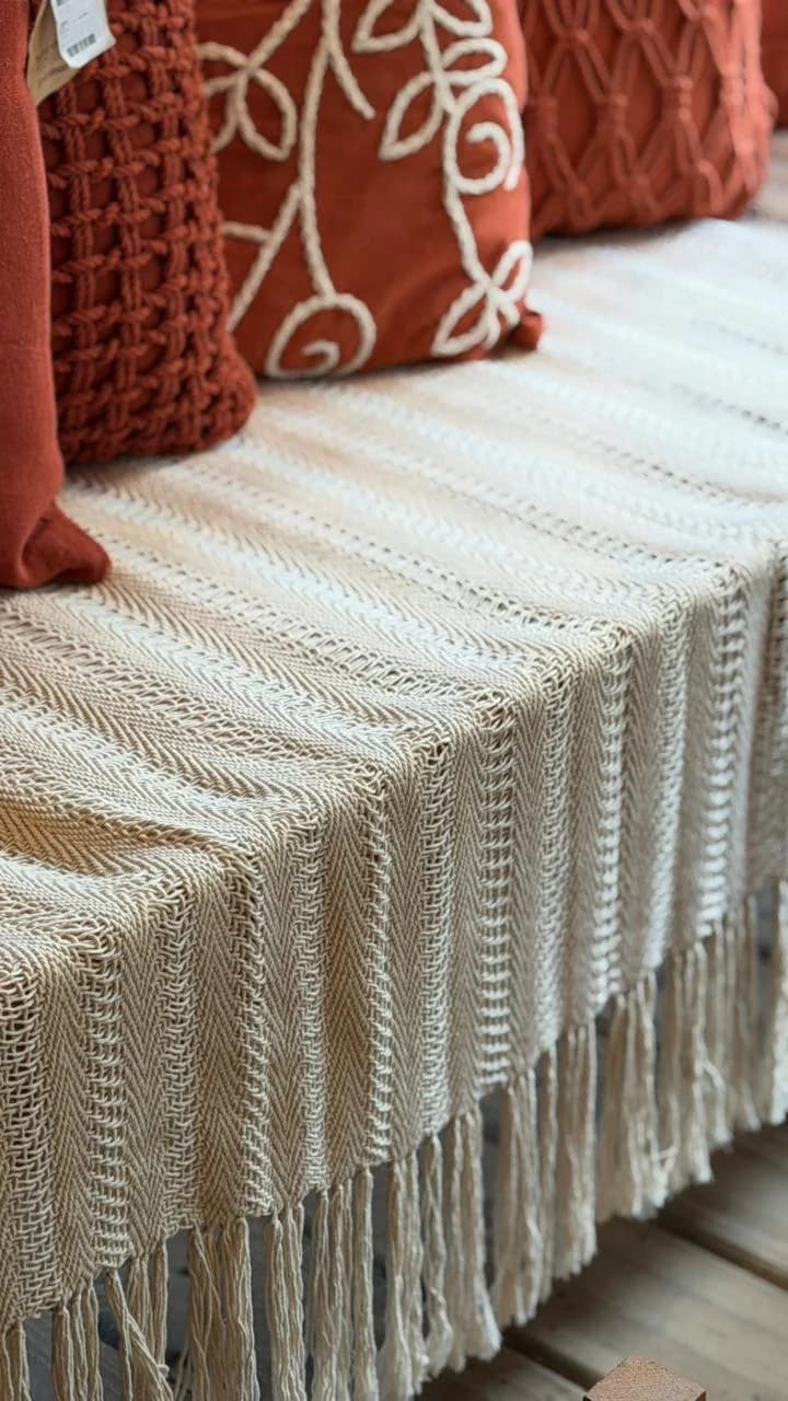 Xale Encorpado Vazado Cru 1,60x1,40