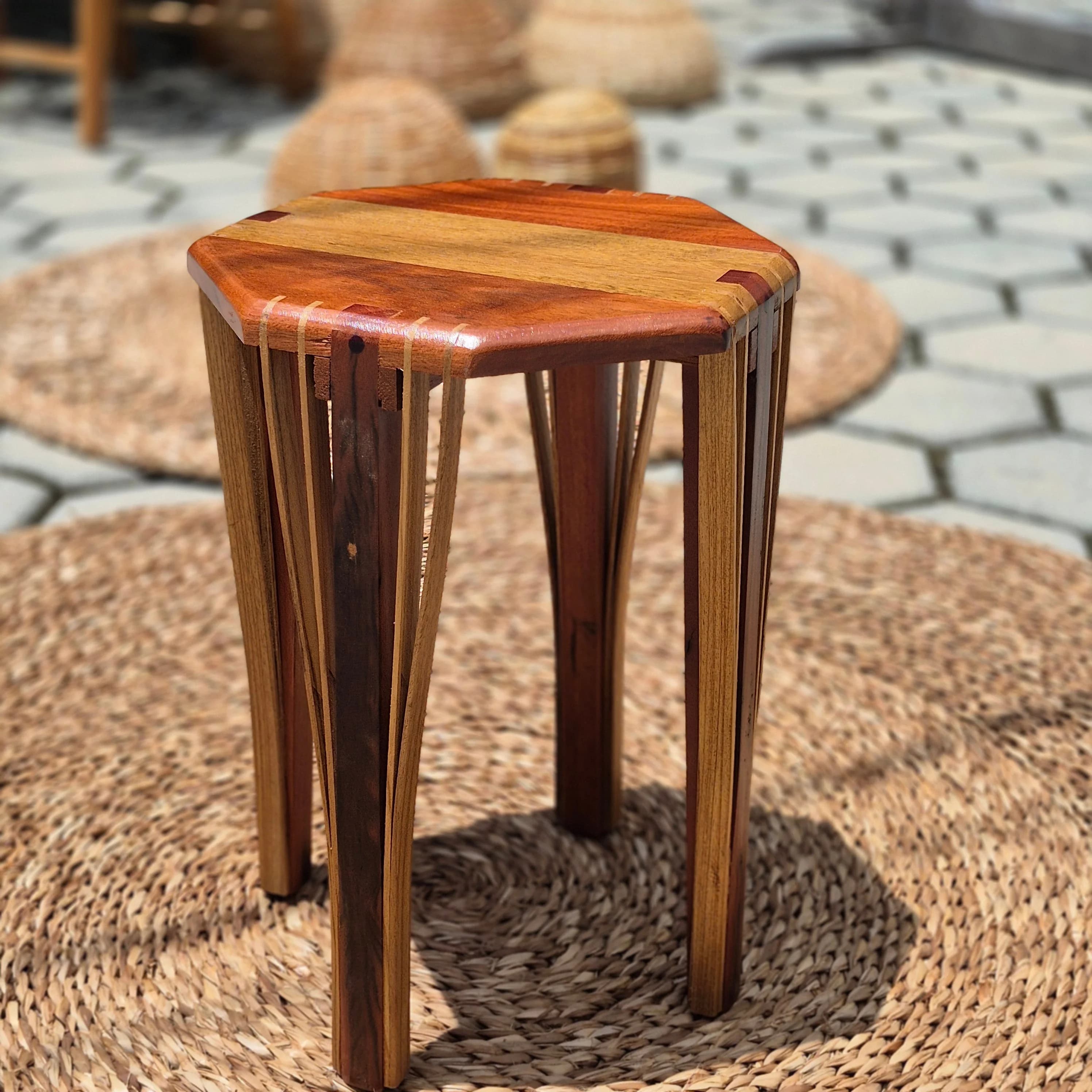 Banquinho Designer Emporio.