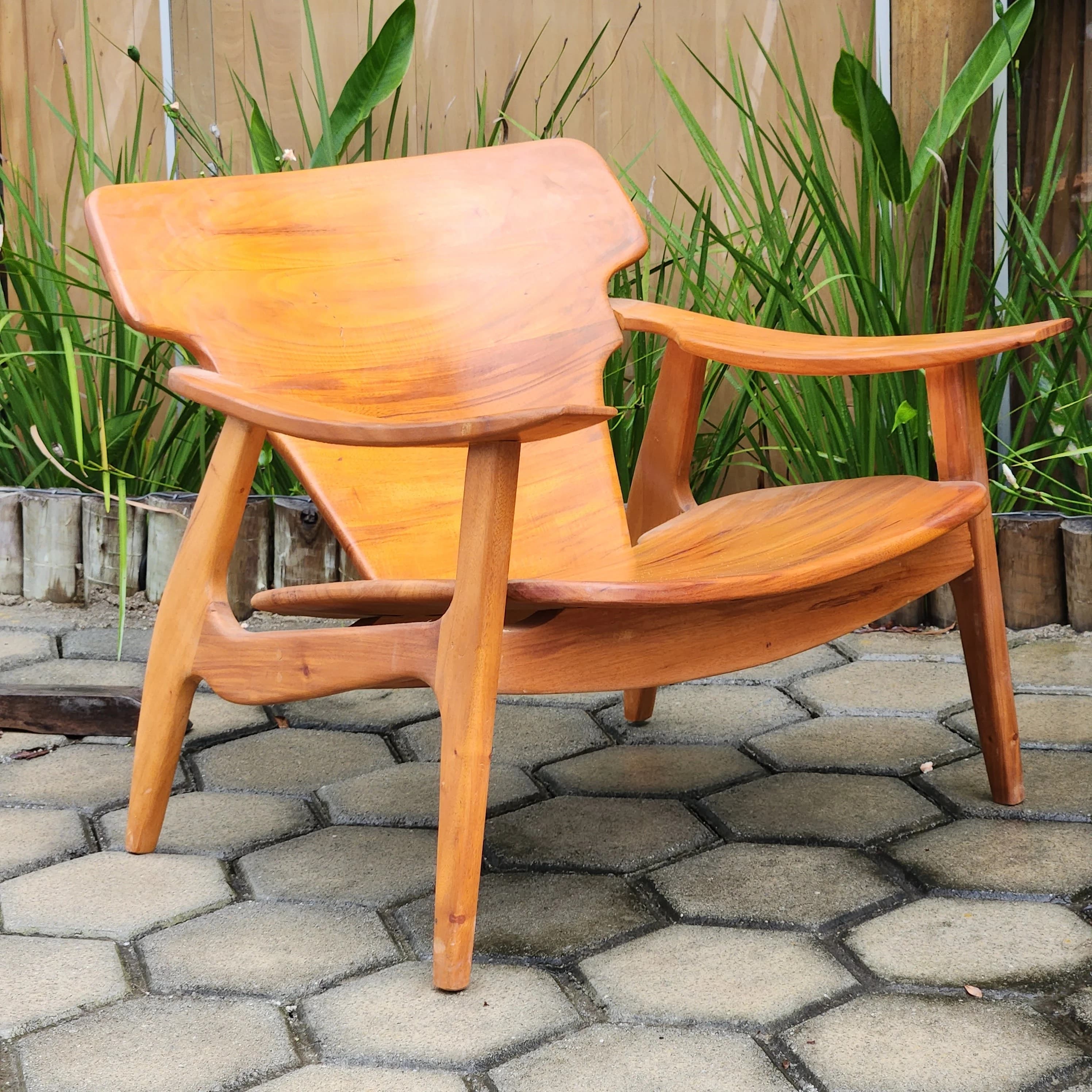 Poltrona Diz - Sergio Rodrigues (Releitura)