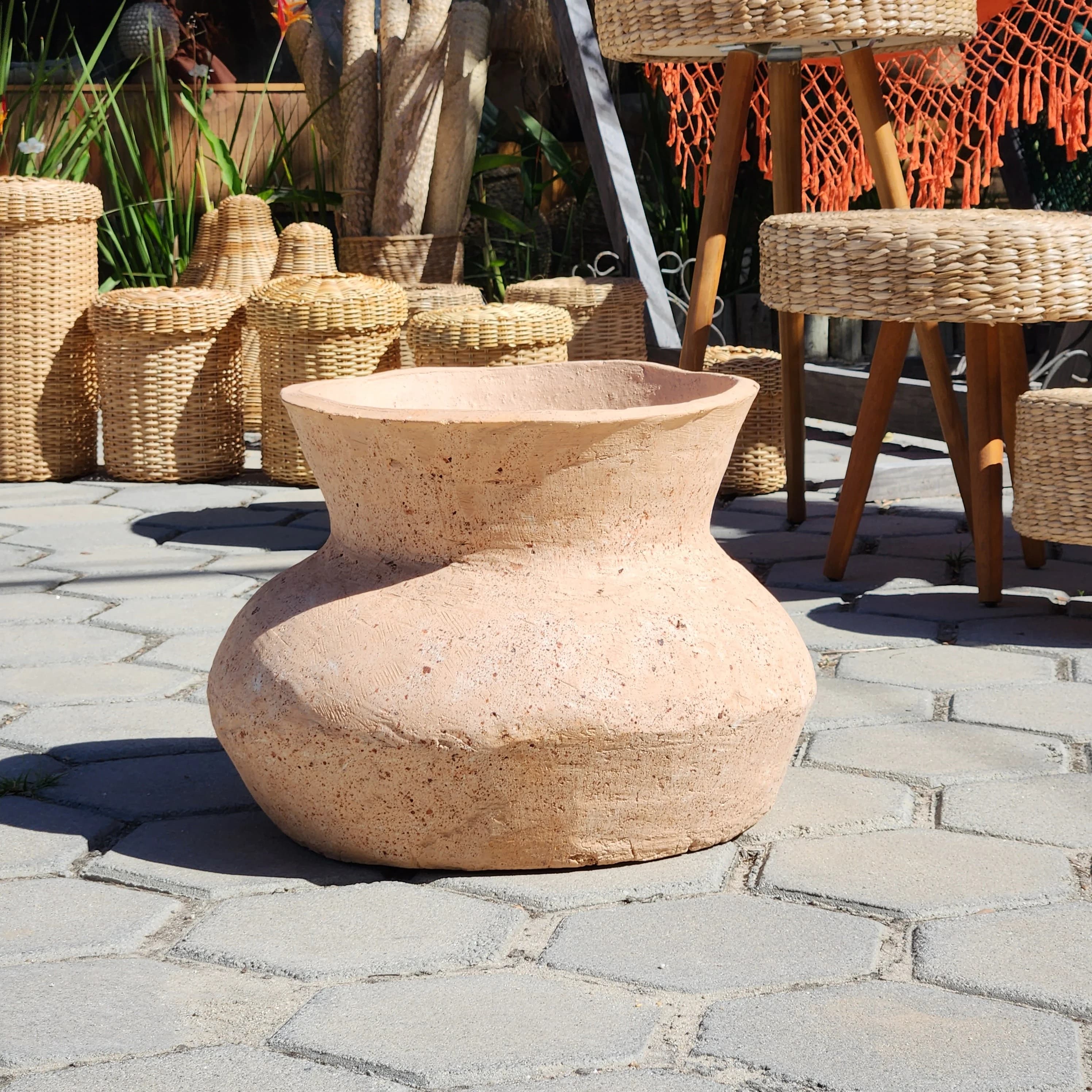 Vasos e Potes de Barro