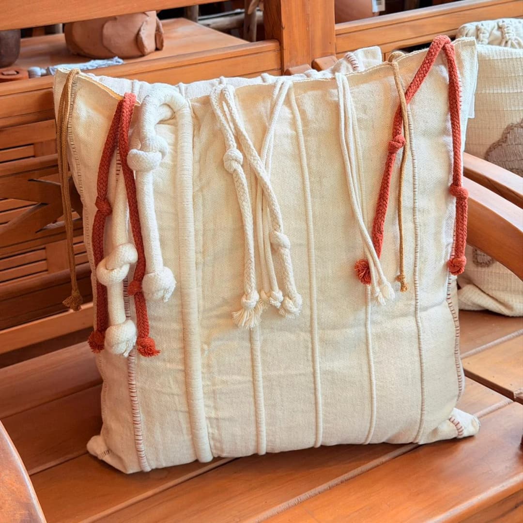 Capa de almofada Cactos com cordas 50x50cm