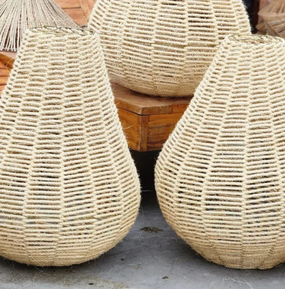 Luminária Pera de Sisal.