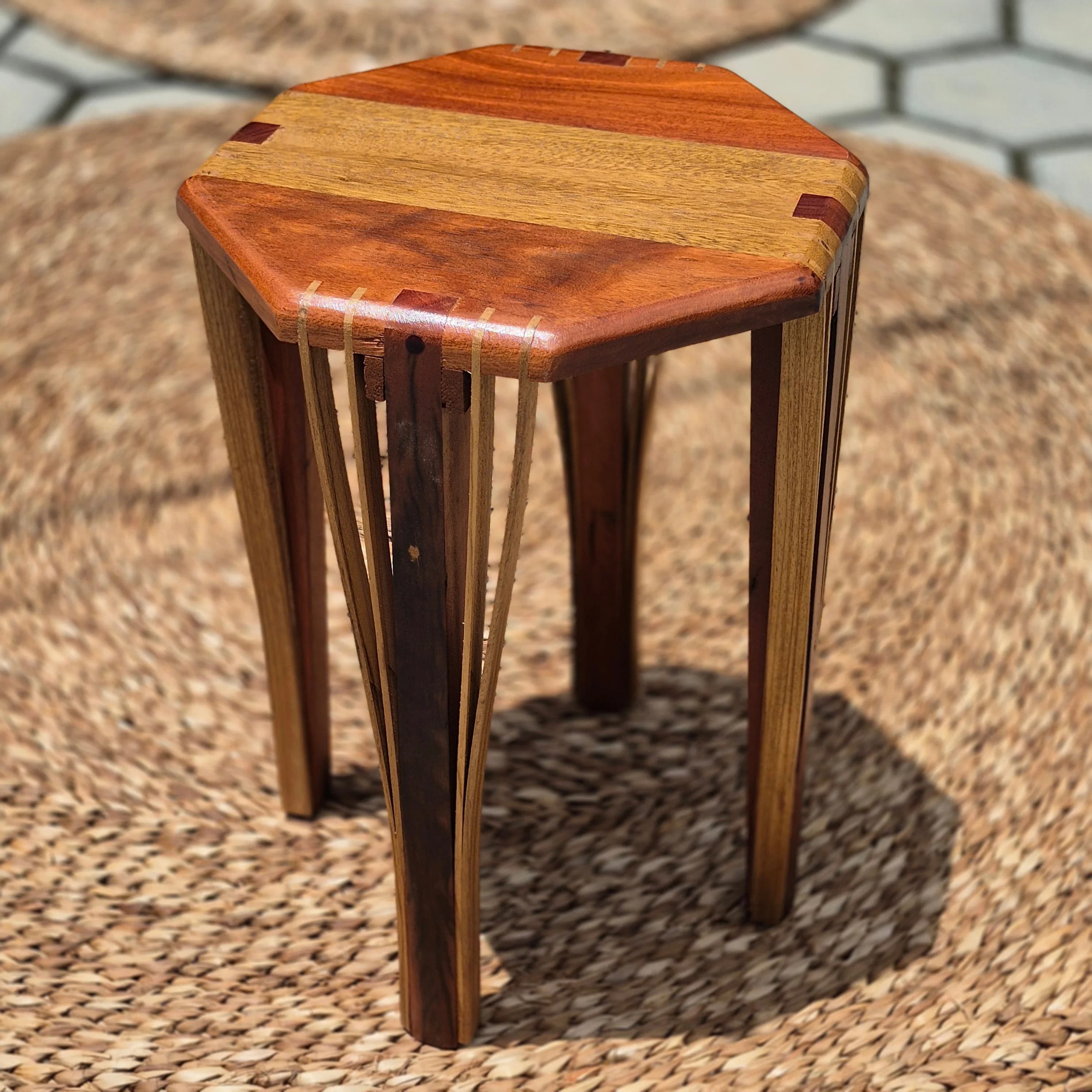 Banquinho Designer Emporio.