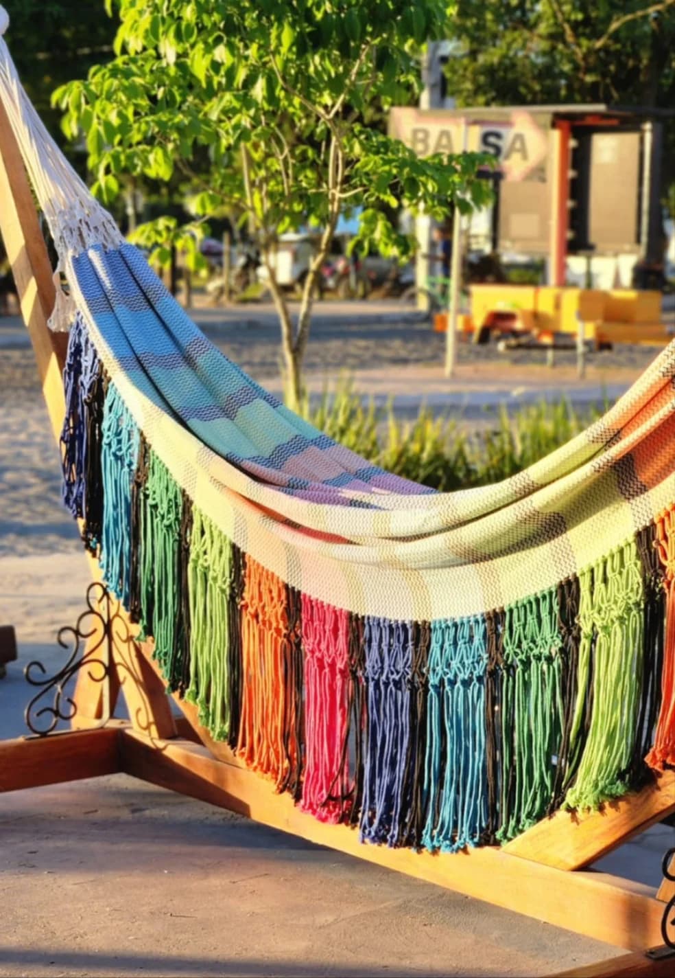 Rede Macramê Arco-íris.