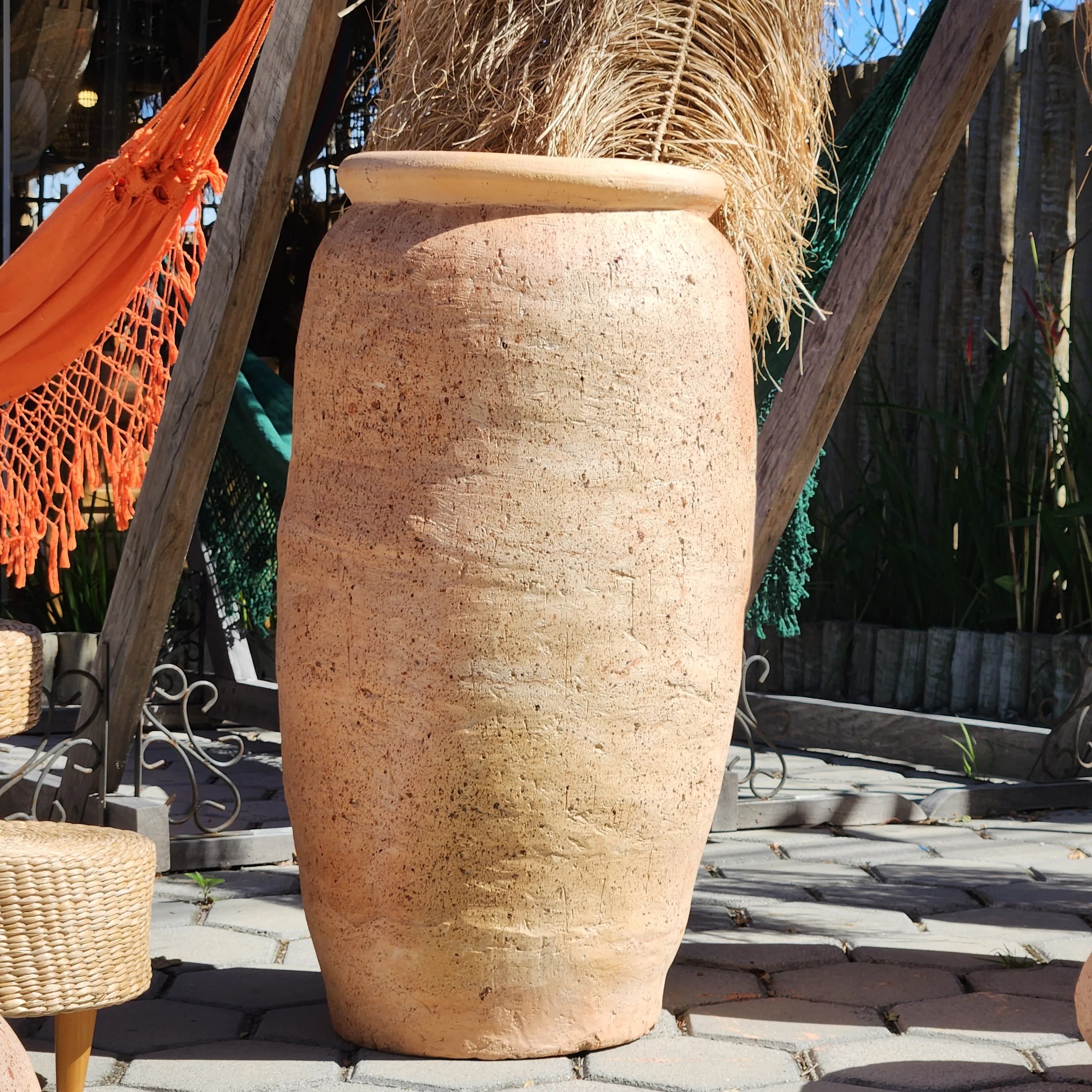 Vasos e Potes de Barro