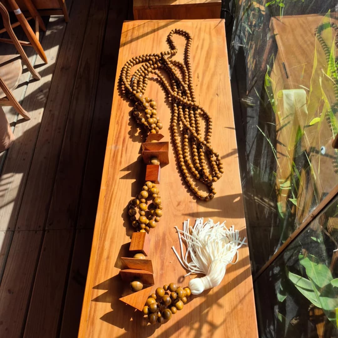 Colar de Mesa  41