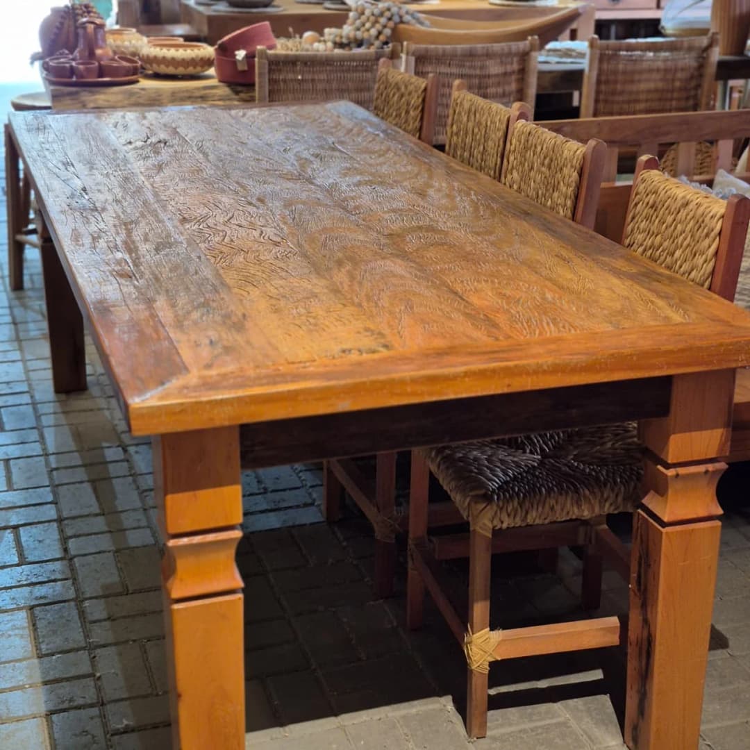 Mesa de Madeira Peroba Rosa de Demolição 2,40m.
